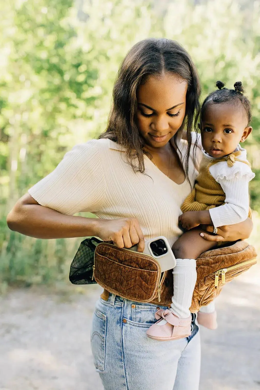 Baby Hip Carrier by Tushbaby