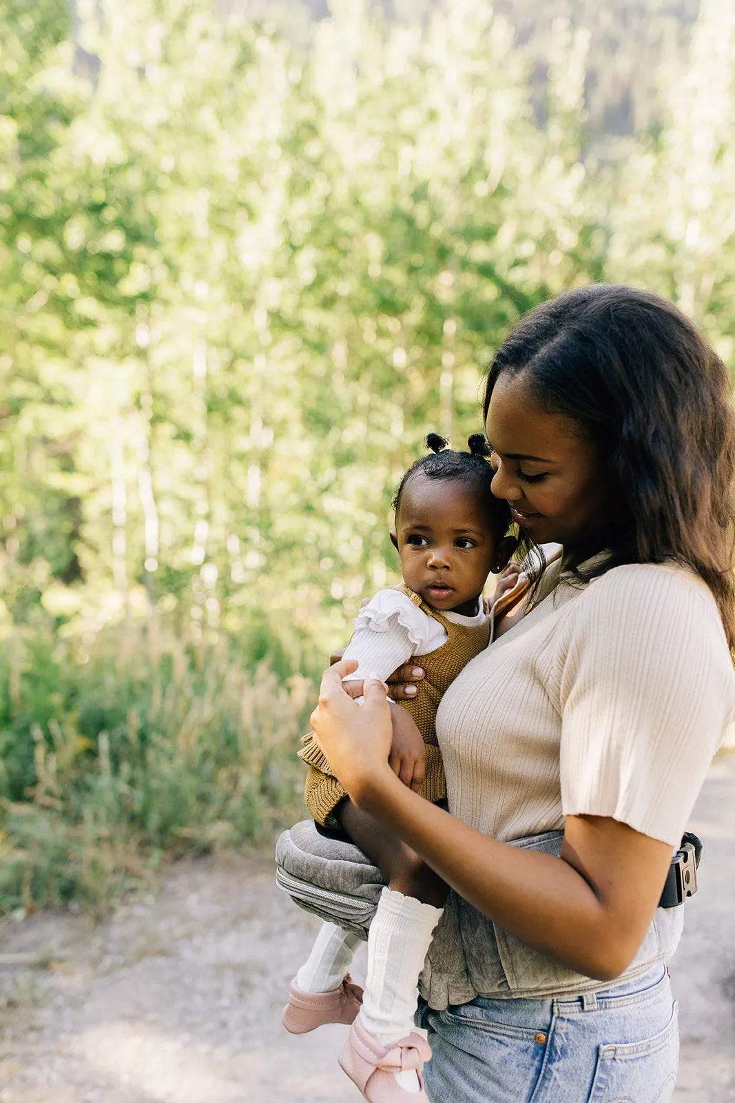 Baby Hip Carrier by Tushbaby