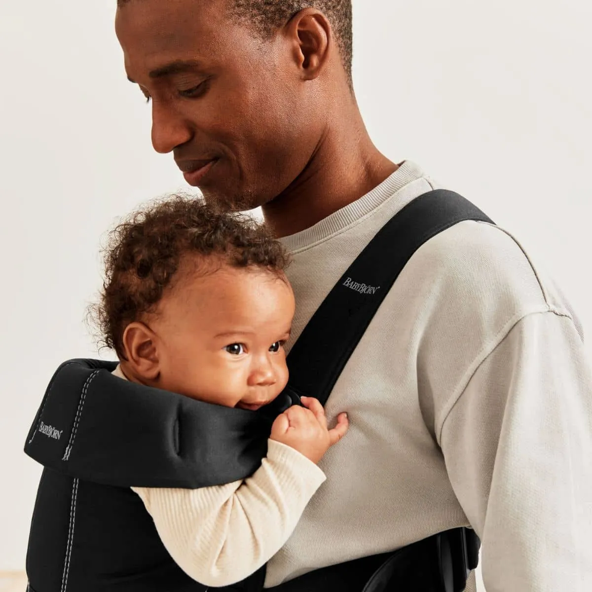 BabyBjorn Baby Carrier Mini - Black Cotton