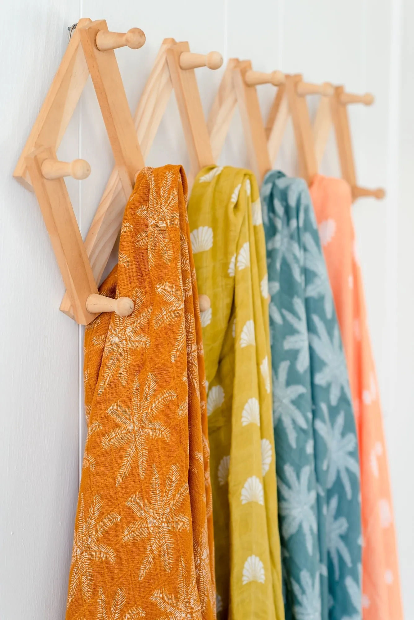 Bamboo   Cotton Muslin Swaddle Wrap | Ginger - Palm Print