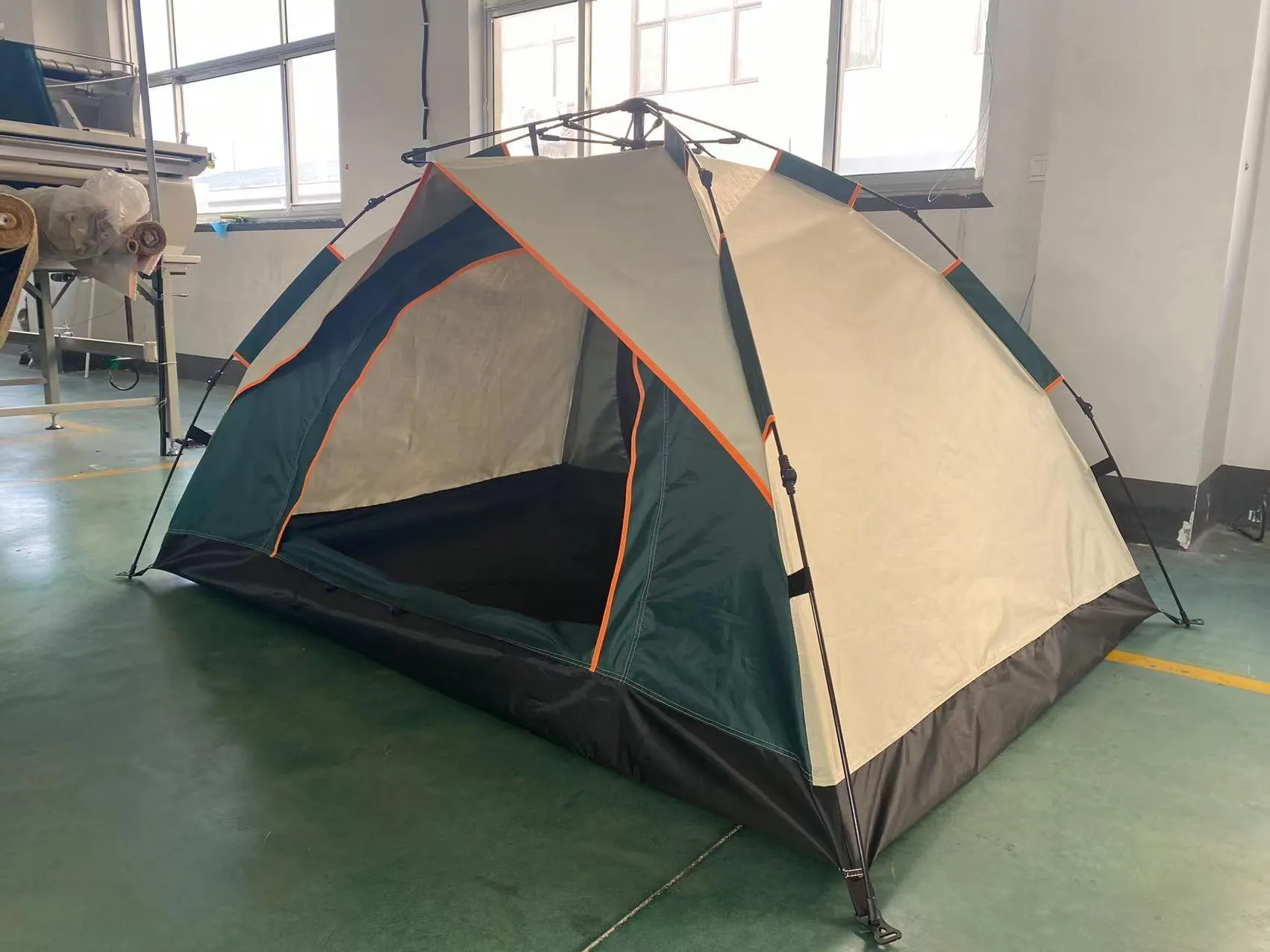 Camping dome tent is suitable for 2/3/4/5 people Waterproof Spacious Portable Backpack