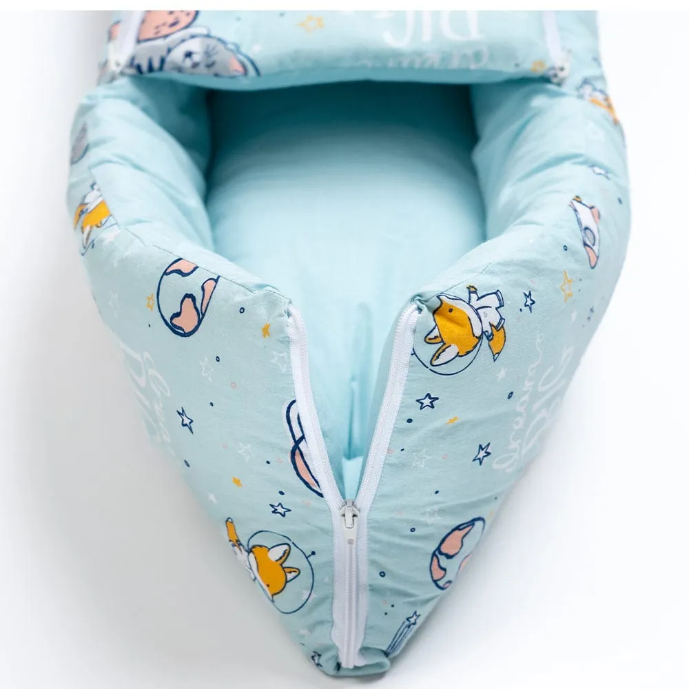 Cotton Carrier Nest / sleeping bag, Spacewalk ( Newborn - 3 Months)