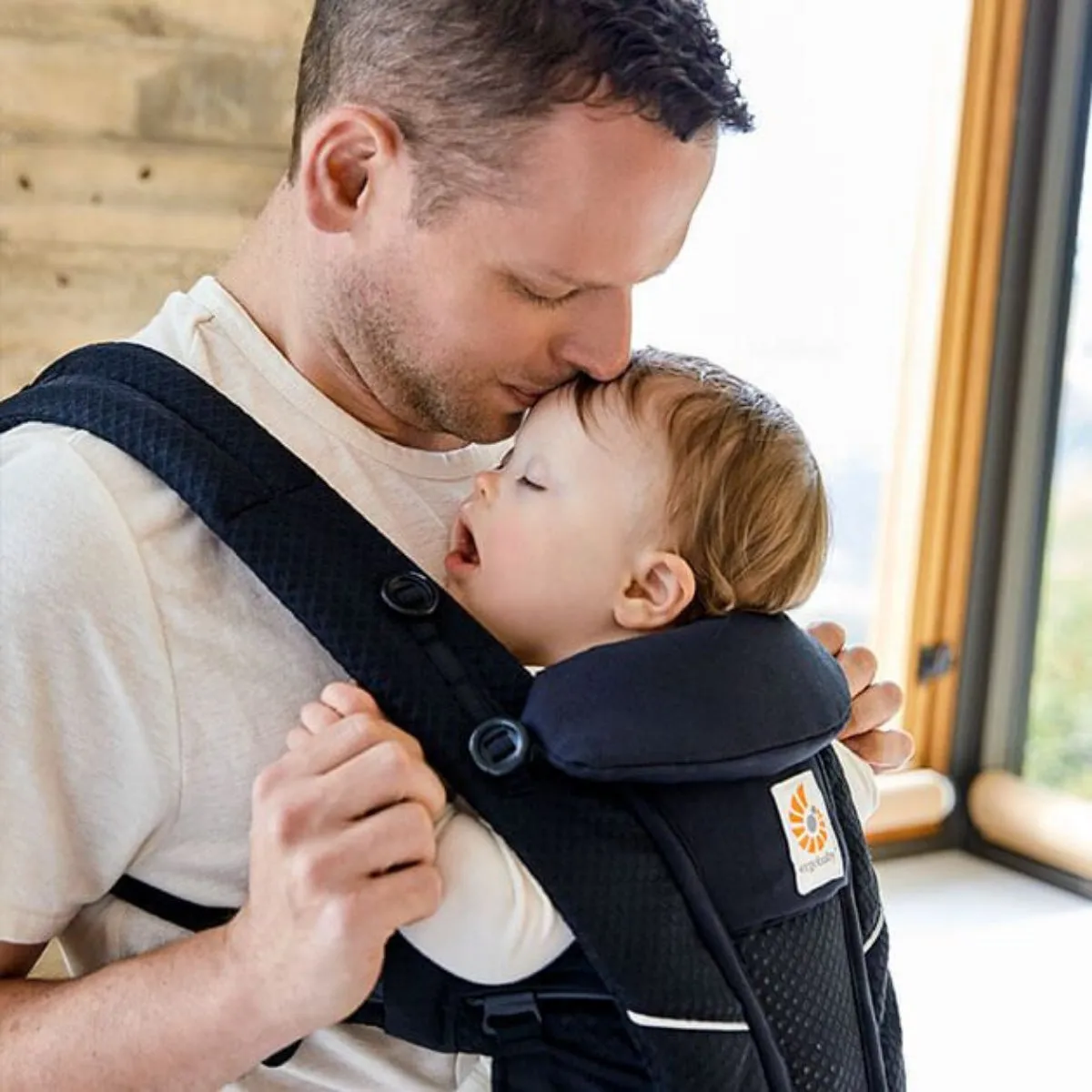 Ergobaby Omni Breeze Carrier