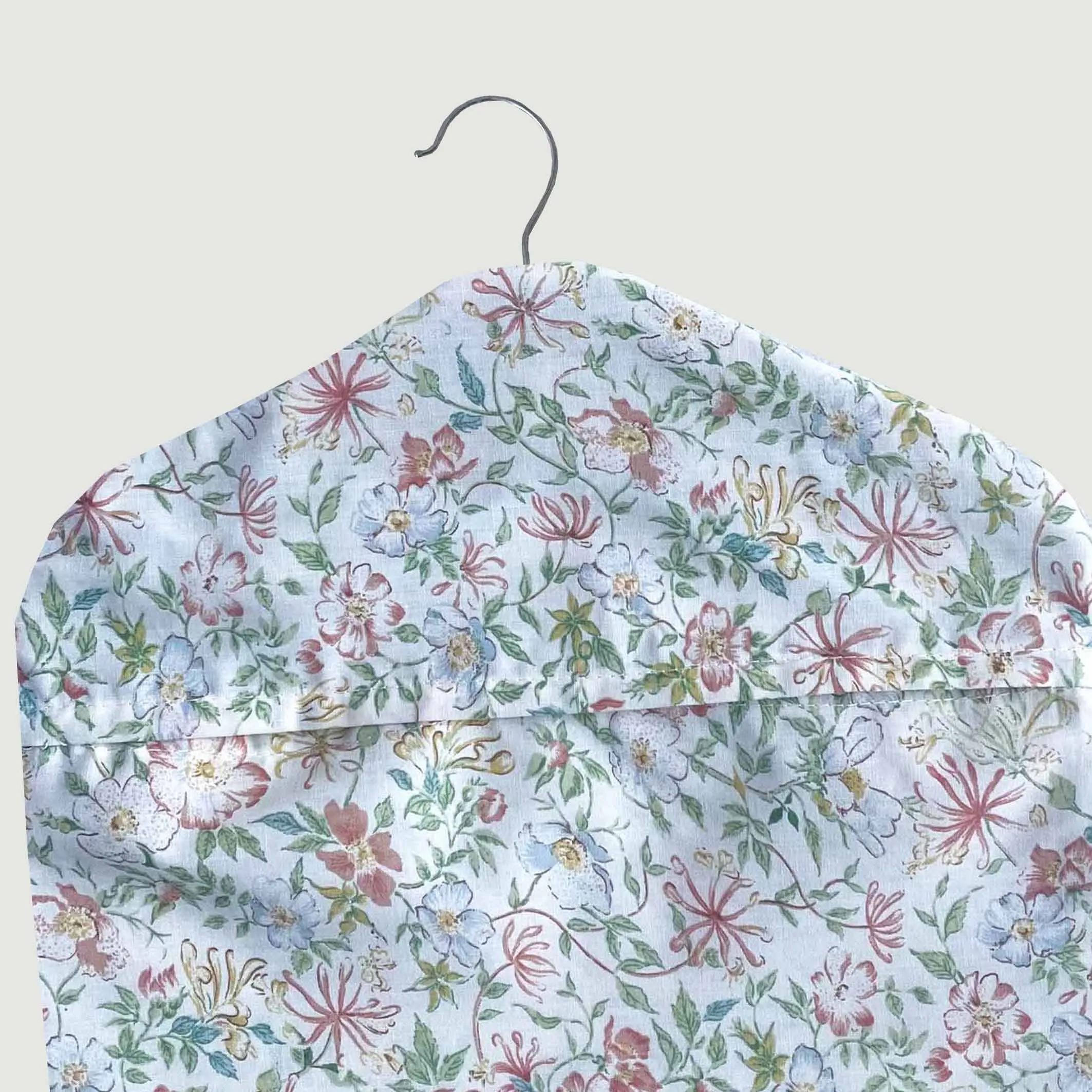 FLORAL STORAGE HANGER