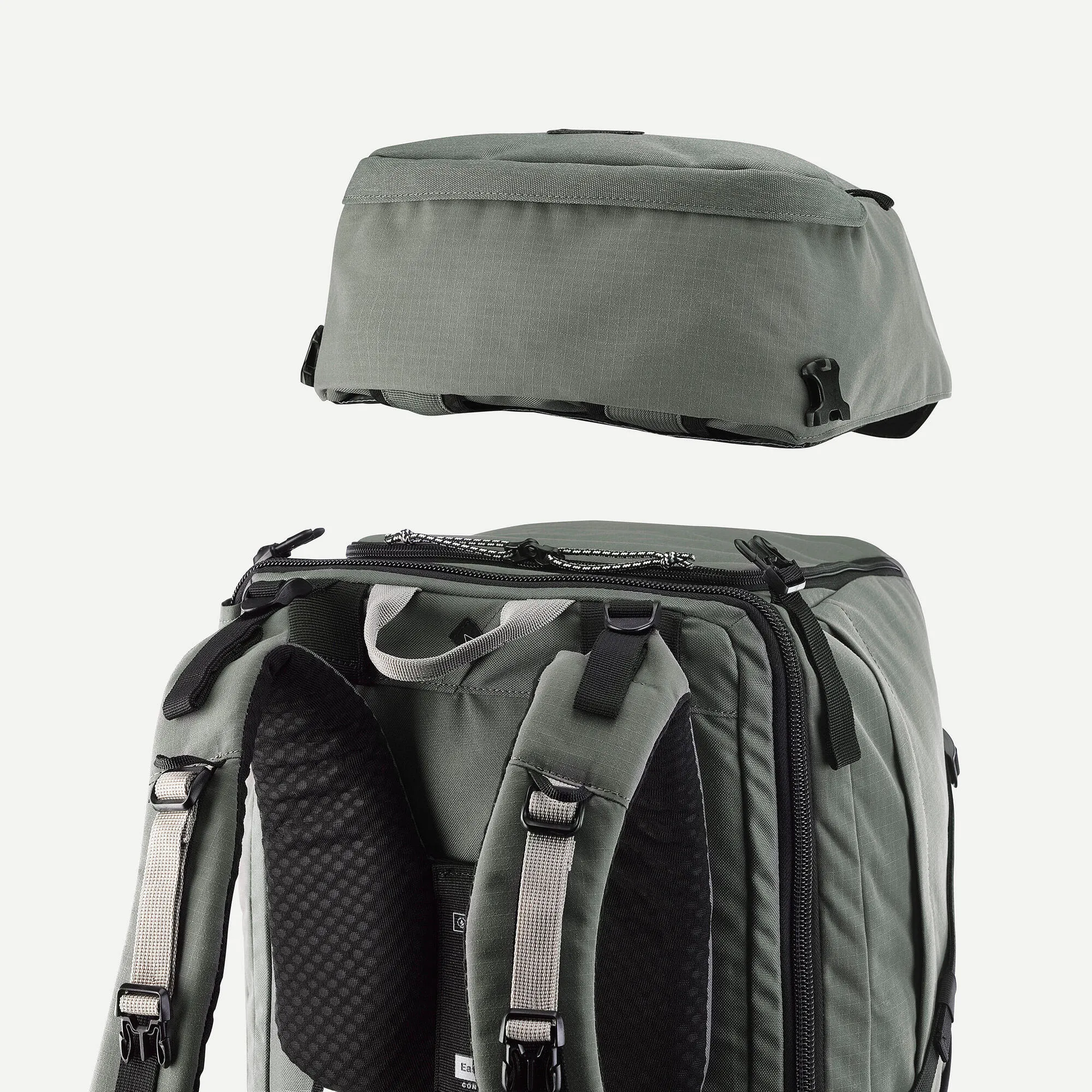 Forclaz Men's Travel 900 70 6L Backpacking Pack