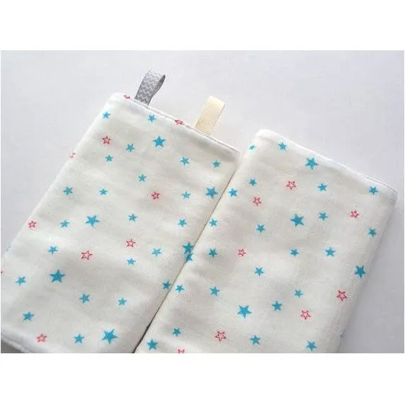 Jinglebib Drool Pad - White Teal Stars