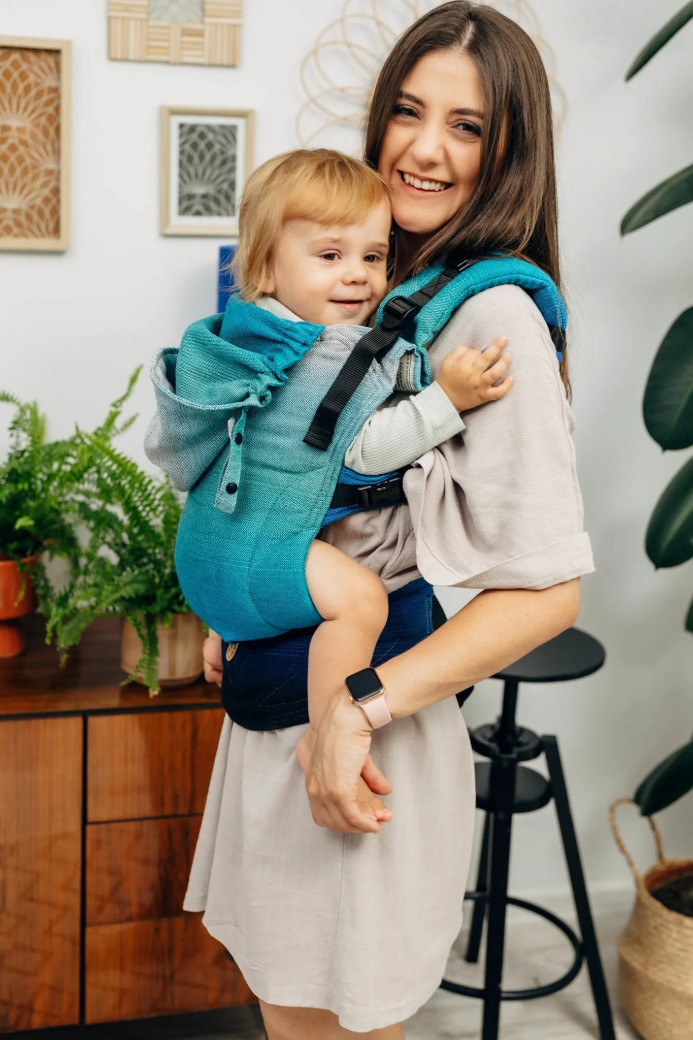 LennyLamb LennyGo Ergonomic Baby Carrier Baby Size Airglow