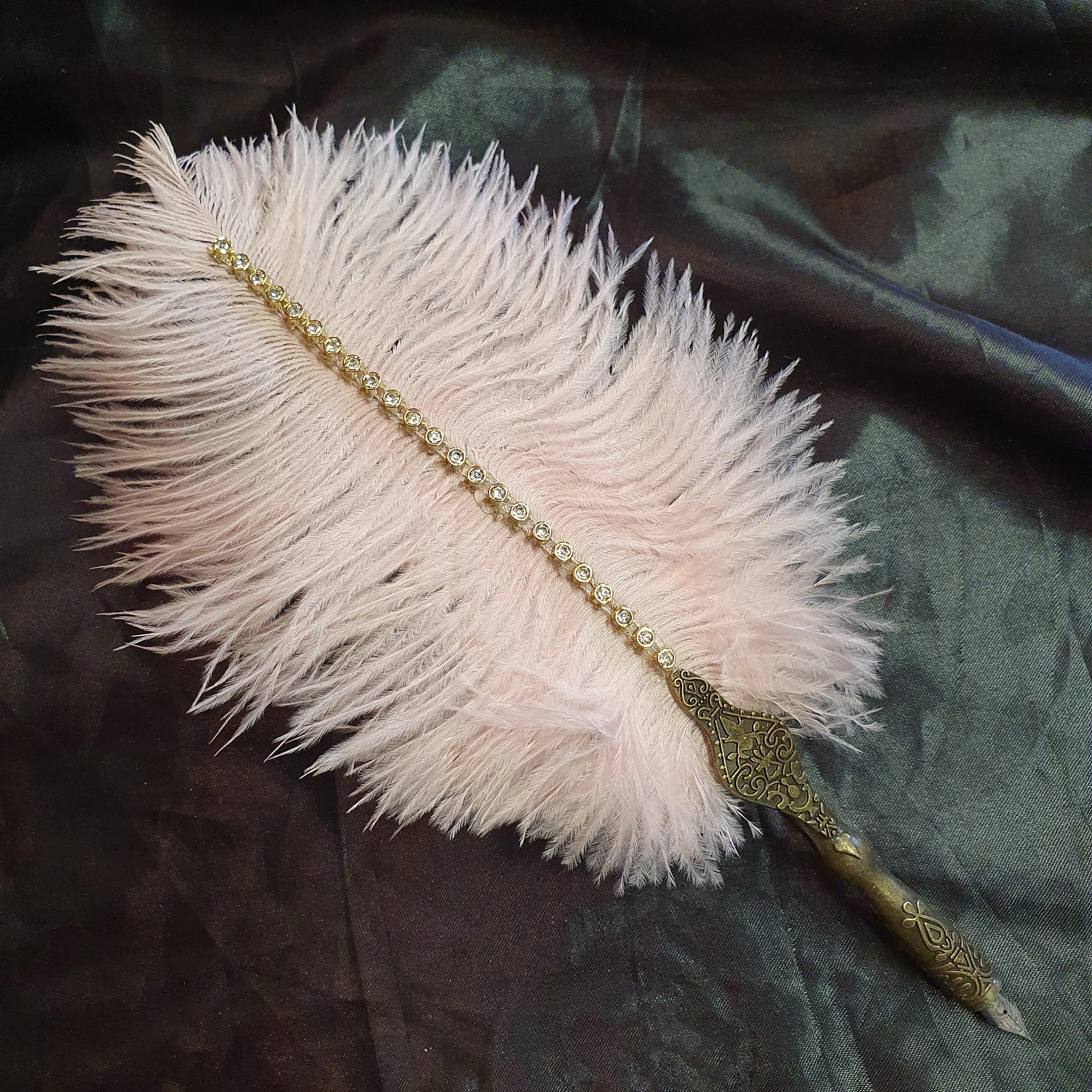 Ostrich Feather Quill Dip Pen Set . Matching Pen Stand for Weddings, Calligraphy, and Gifts