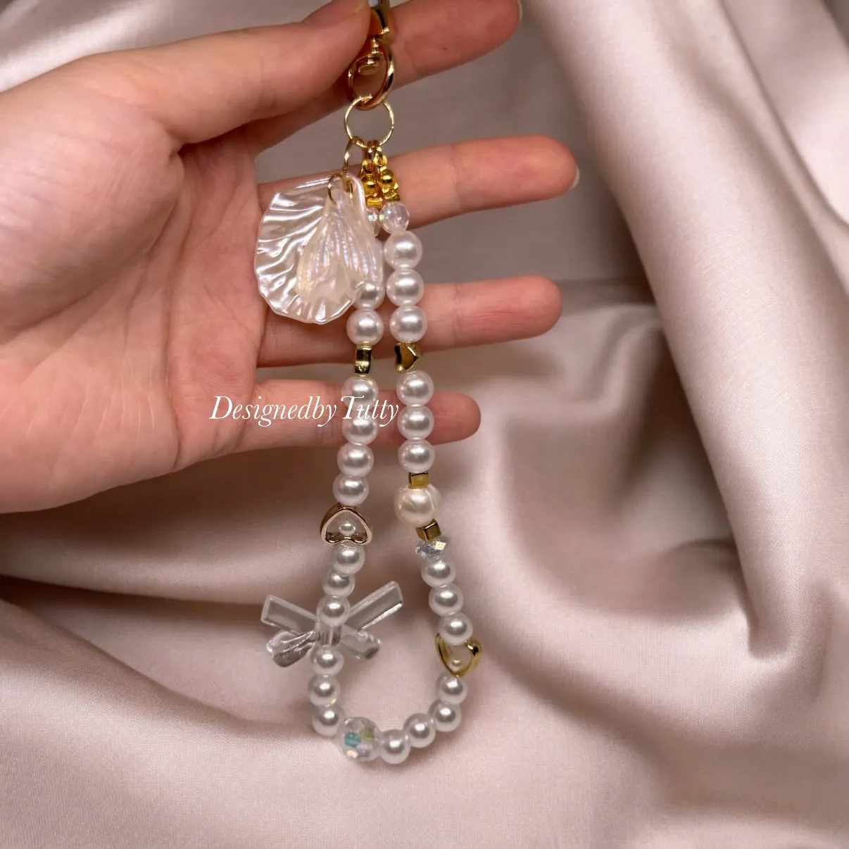 Pearl white keychain | golden clasp | white beads ribbon chain | lanyard