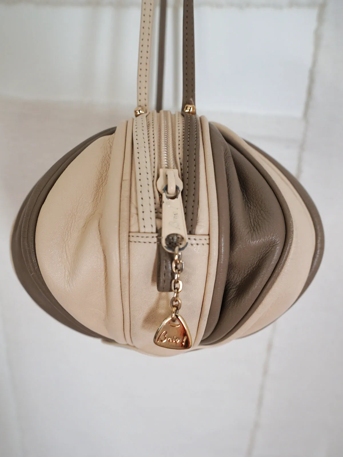 Vintage Pinwheel Round Leather Bag