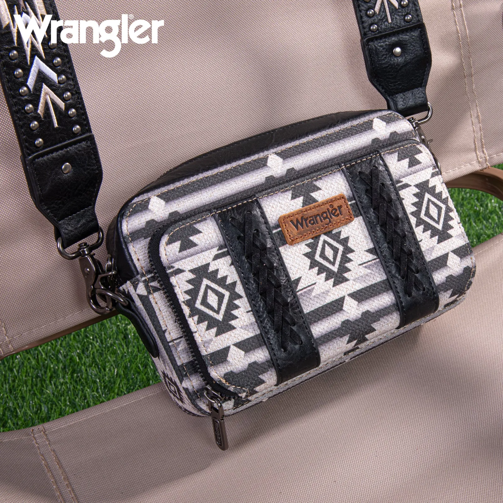 WG2207-3003  Wrangler Aztec Printed Crossbody Purse With Wallet Compartment - Black